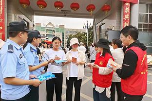 今日步行者全队有50次助攻破队史纪录 此前为45个